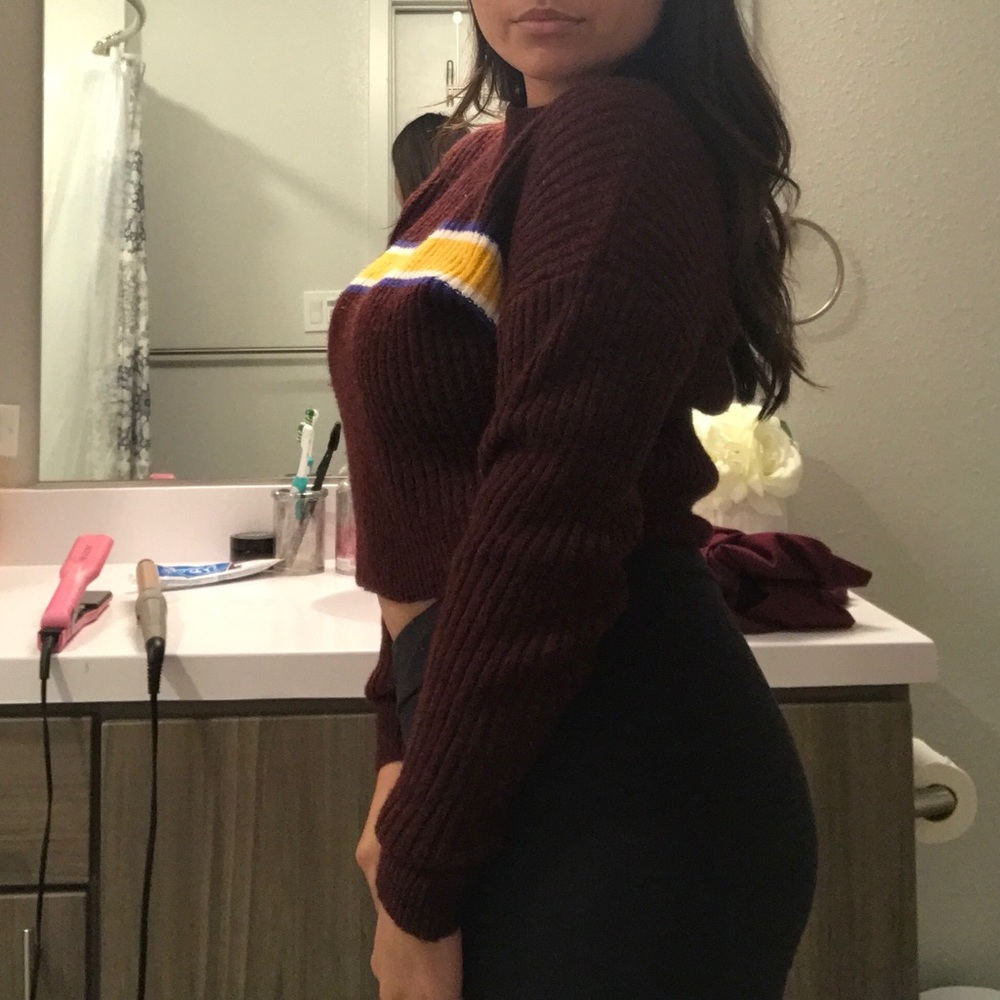 Cropped knit forever 21 sweater with mock neck